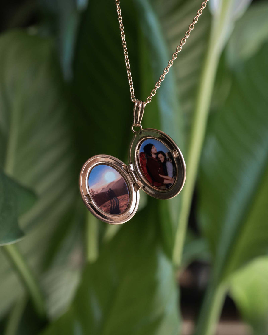 Engravable Oval Locket