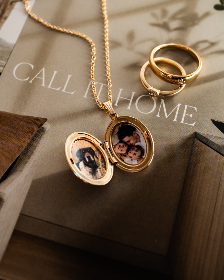 Petals Bloom Oval Locket Charm