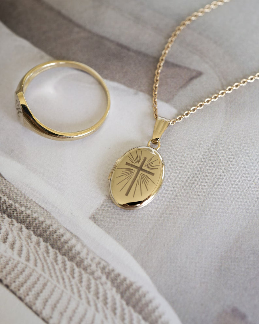 Cross Shine Oval Locket