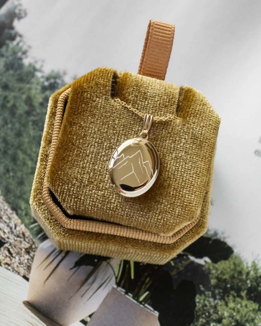 Mountains Oval Locket