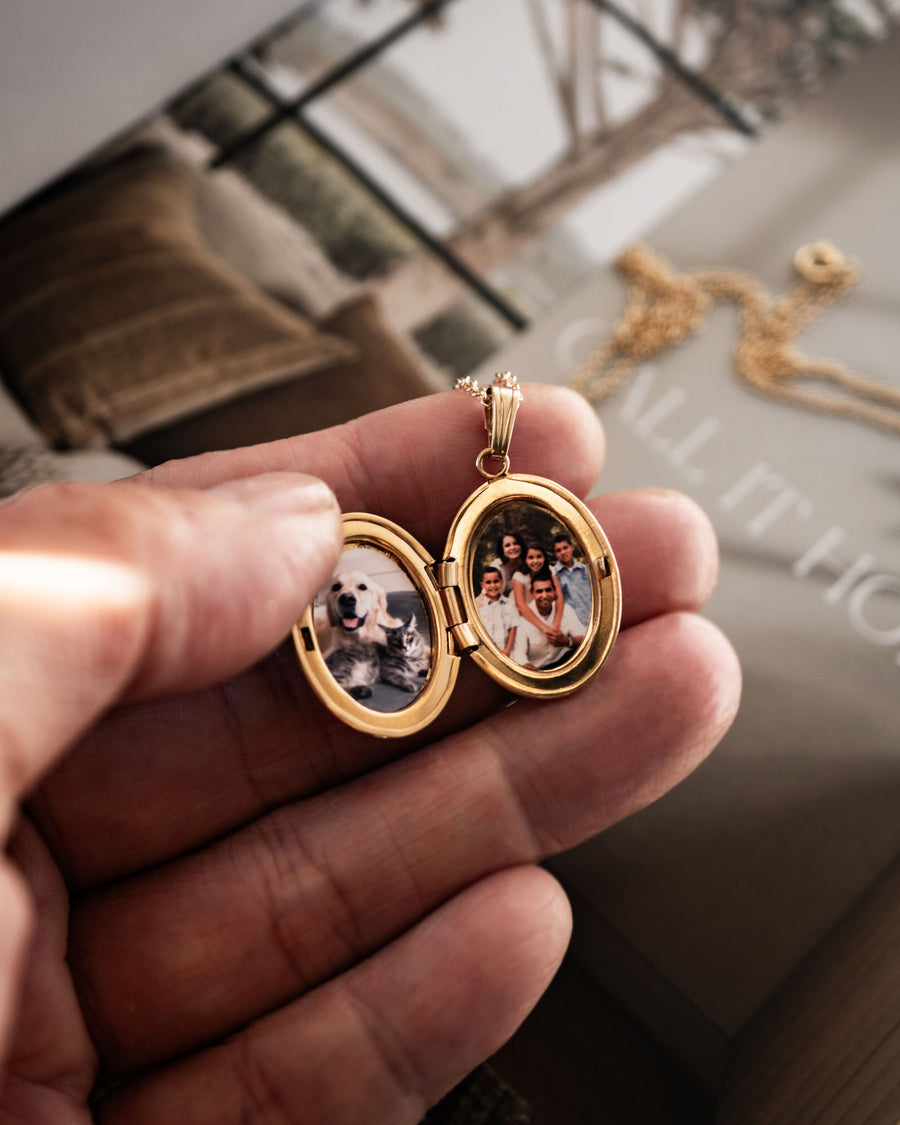 Petals Bloom Oval Locket Charm